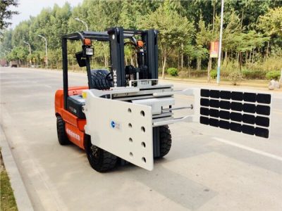 xe nâng cang kẹp hàng