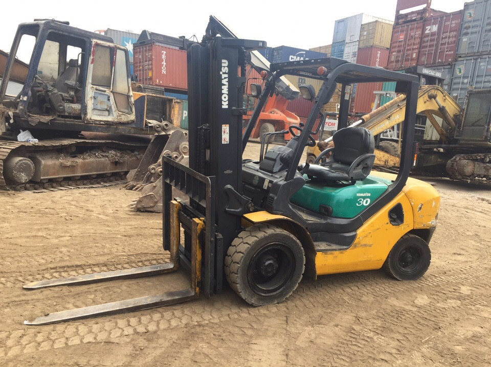 Xe nâng 3 tấn Komatsu cũ