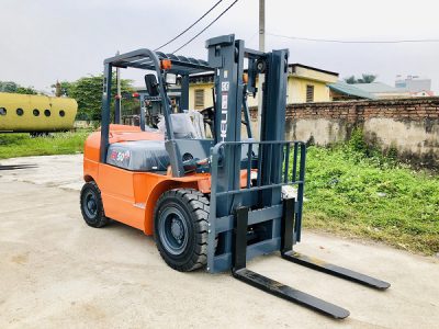 Xe nâng 5 tấn Trung Quốc